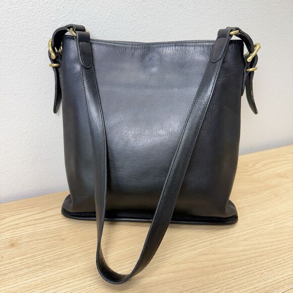 Coach Handbags - Vintage Coach Equestrian Slim Bucket Bag 9806 Shoulder Bag Black Leather Slouch